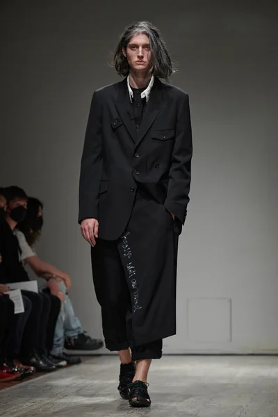 Look 40